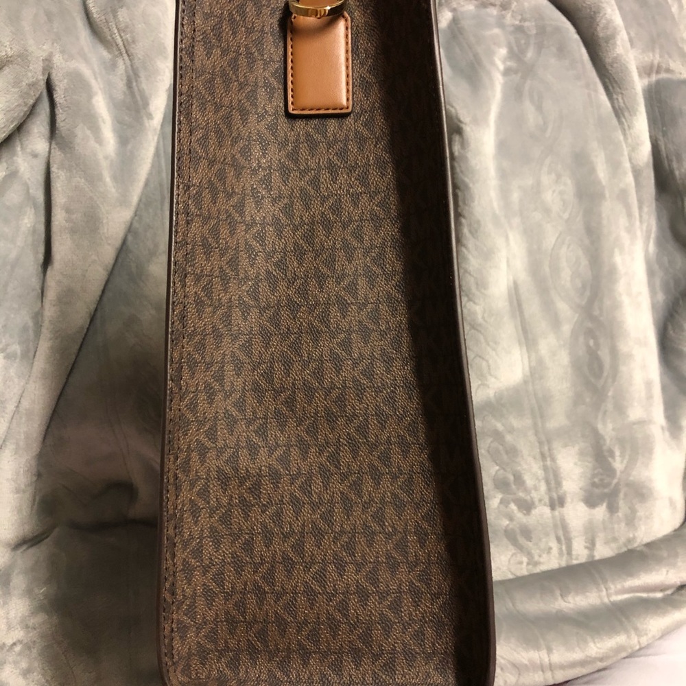 Michael Kors Kenly tote NWT - Picture 5 of 6